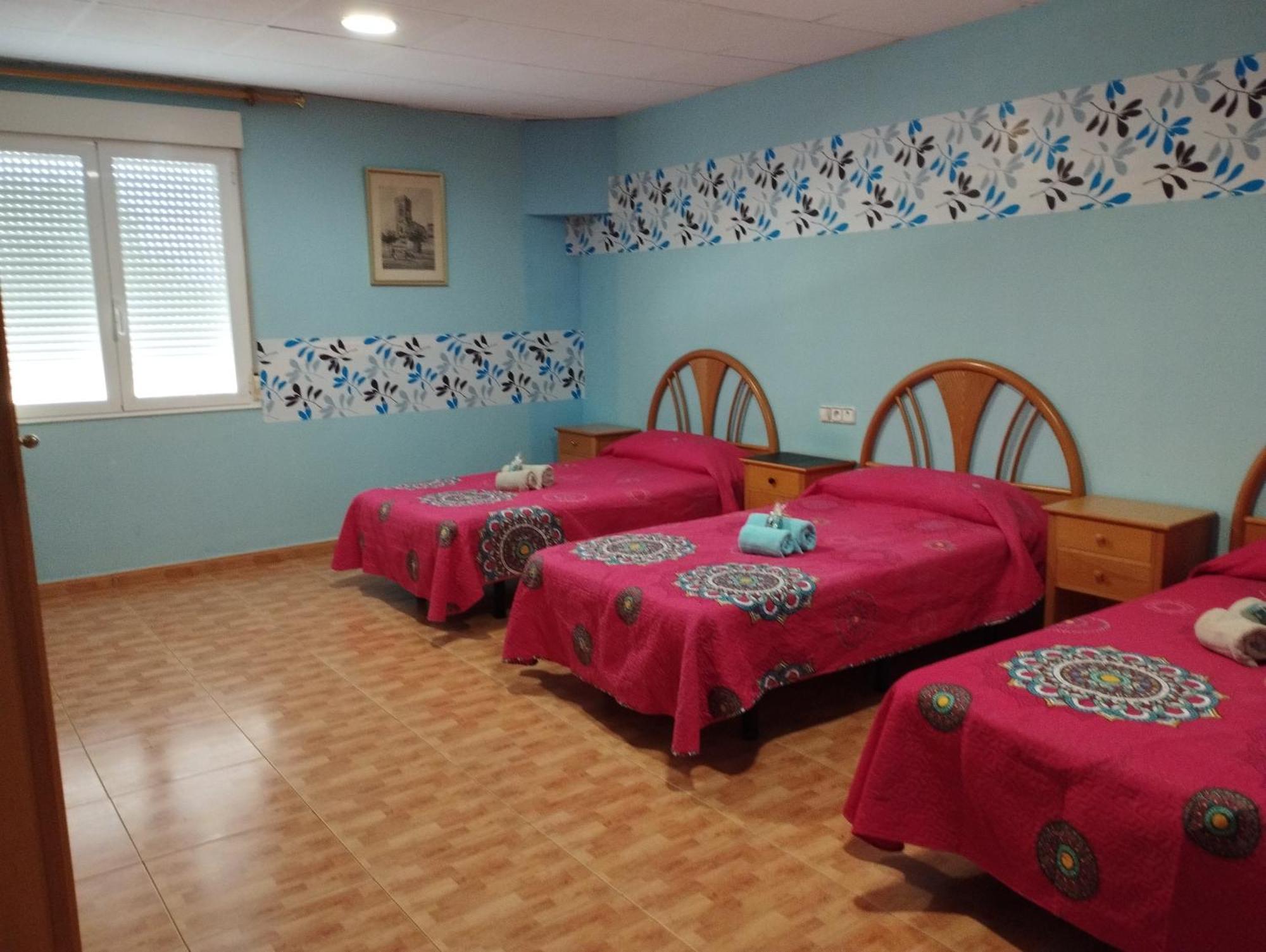 Hostal Restaurante La Cepa Cenicero Extérieur photo