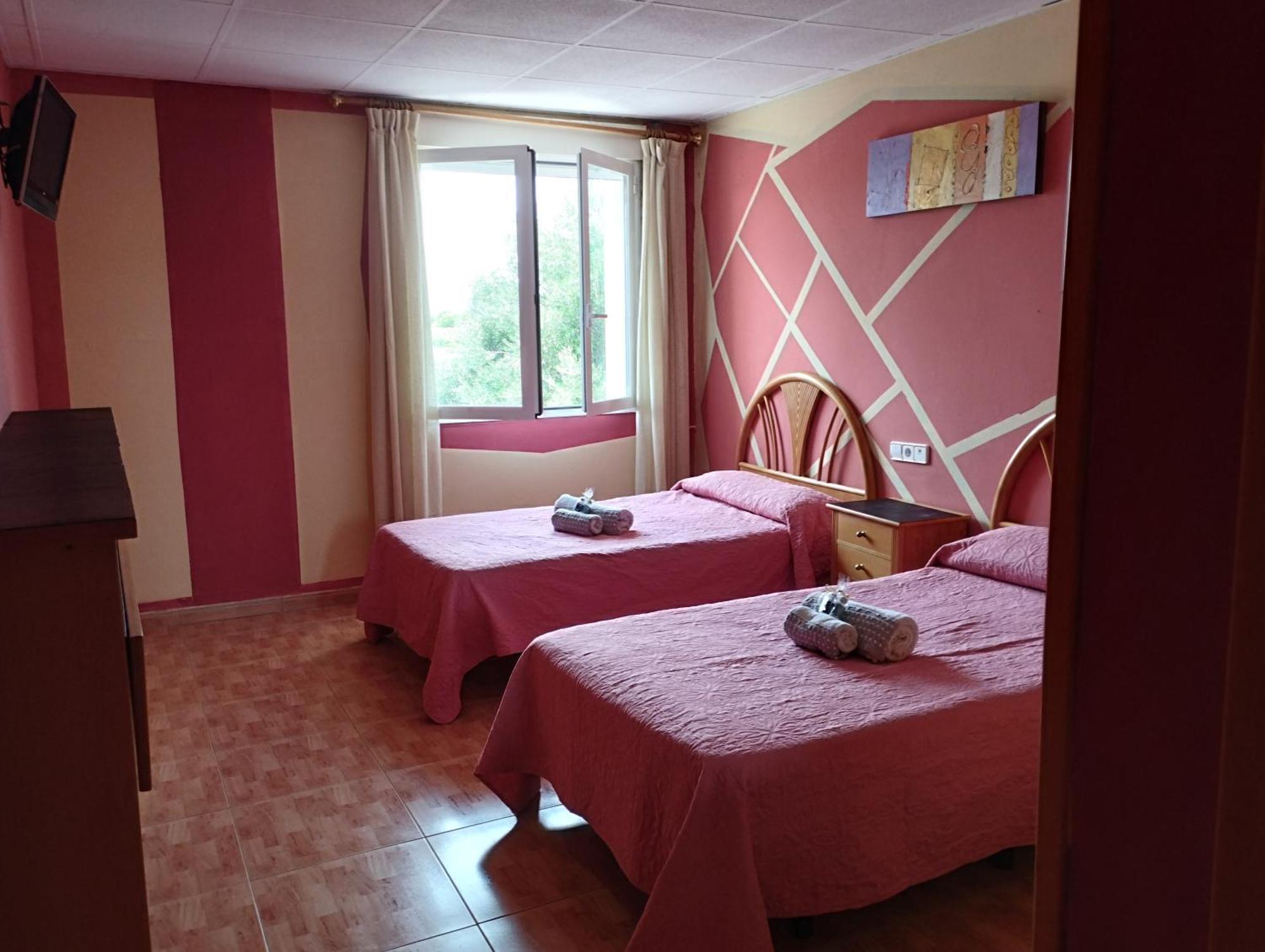 Hostal Restaurante La Cepa Cenicero Extérieur photo