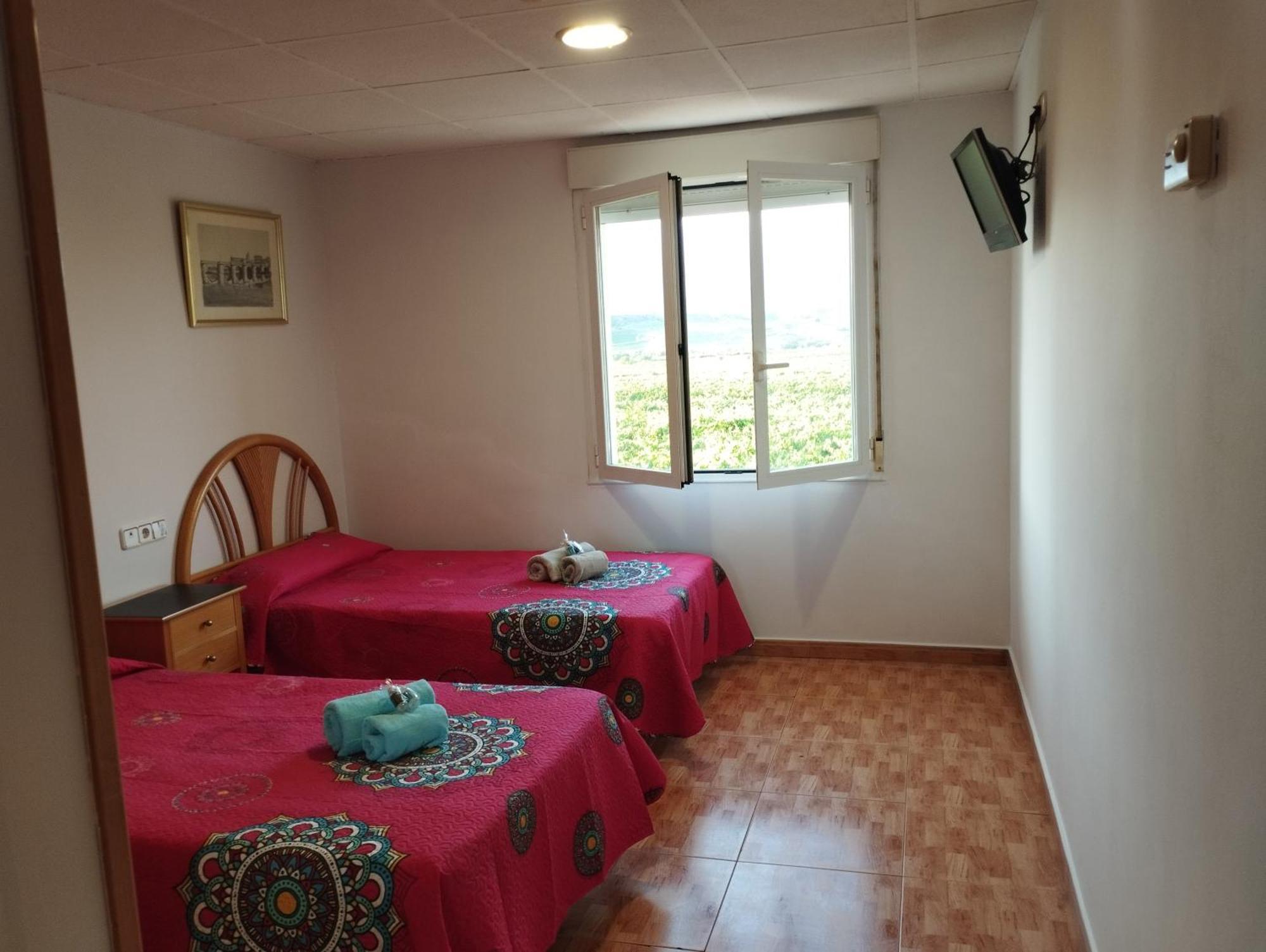 Hostal Restaurante La Cepa Cenicero Extérieur photo